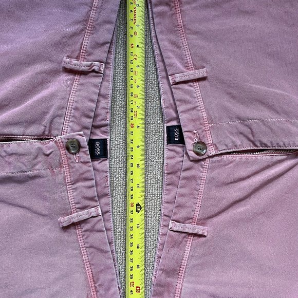 Hugo Boss Men's 'Rigan-Short' Salmon Pink Shorts, Size 34R x 2 - Picture 5 of 15